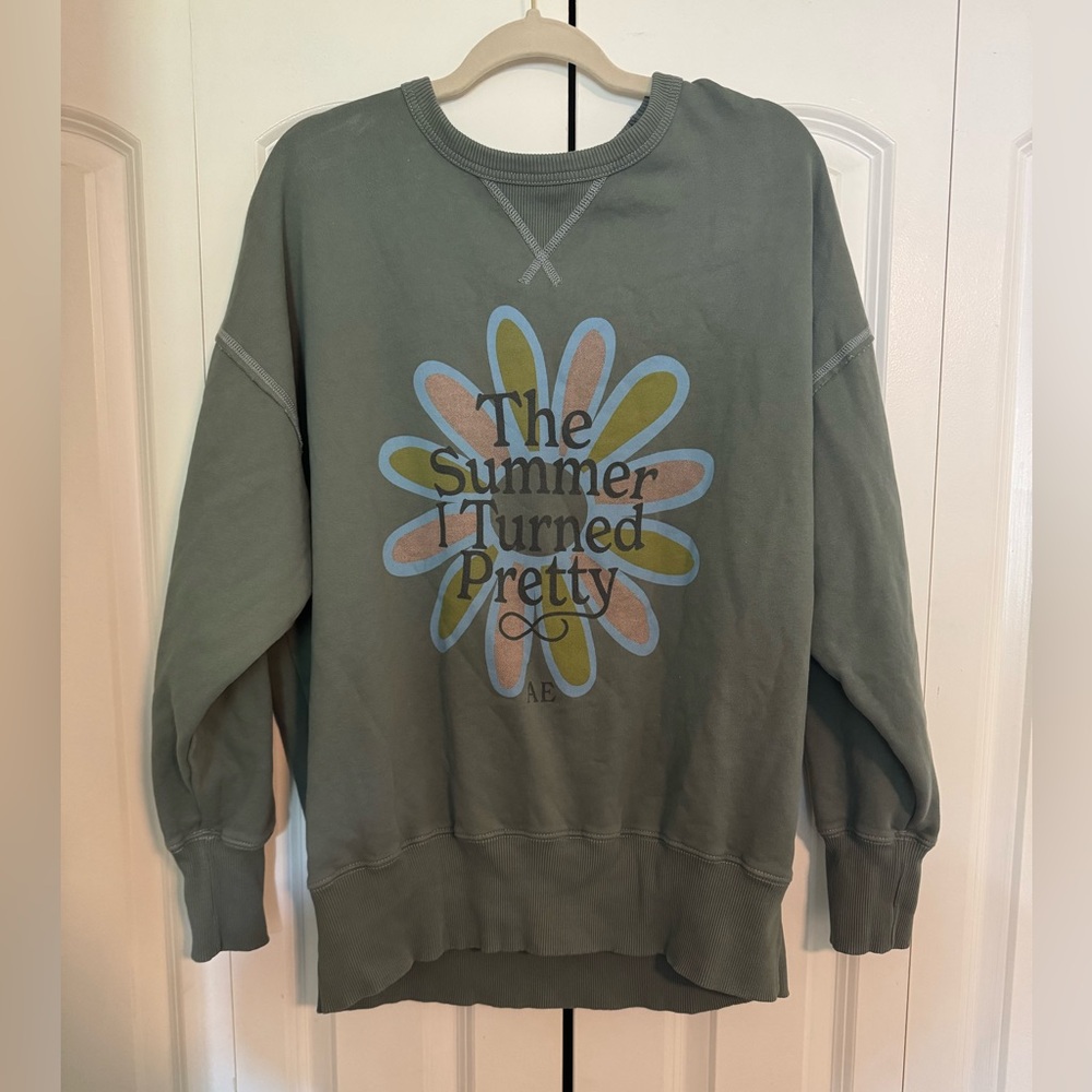 American Eagle Oversized “The Summer I Turned Pretty” Sweatshirt